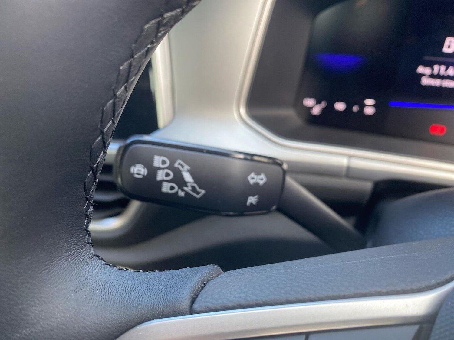 Used Volkswagen T-Roc 2025 for sale - 76149707: Photo 29