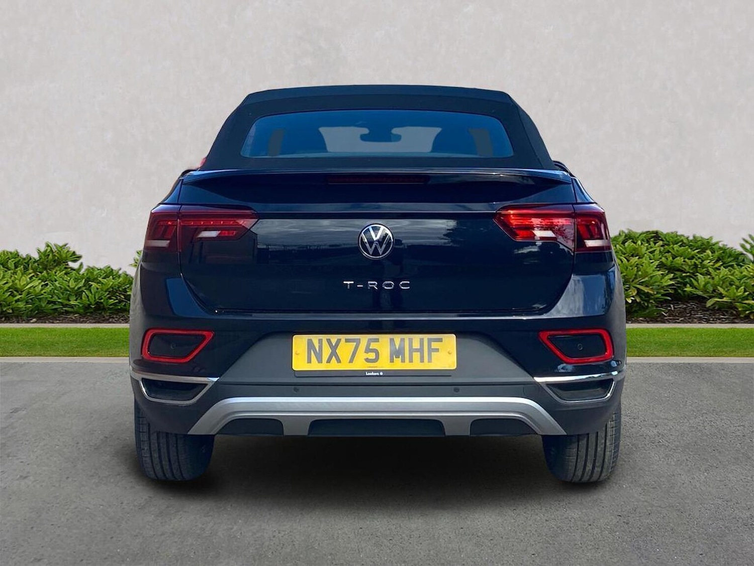 Used Volkswagen T-Roc 2025 for sale - 76149707: Photo 4