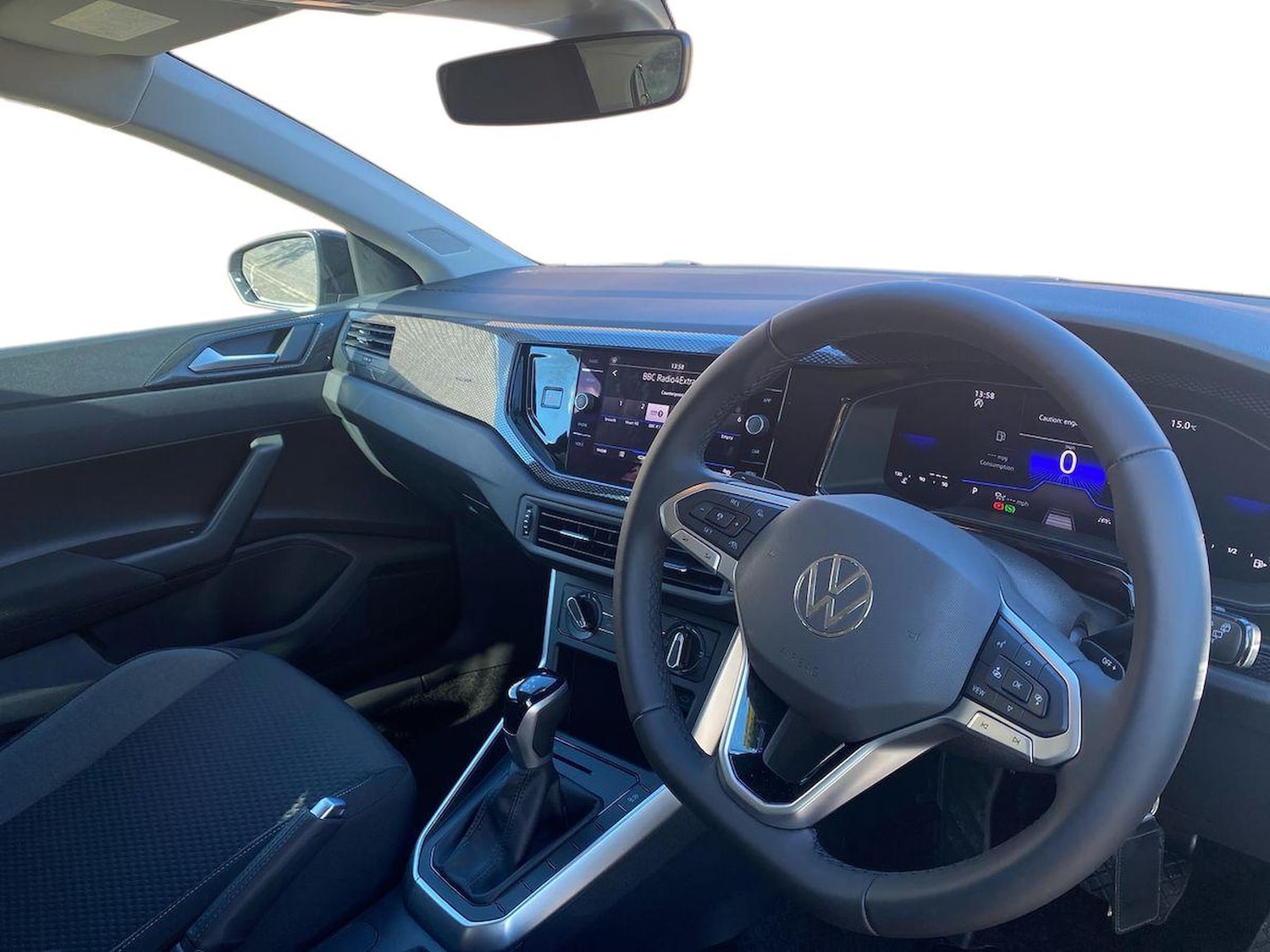 Used Volkswagen Polo 2024 for sale - 76402419: Photo 15