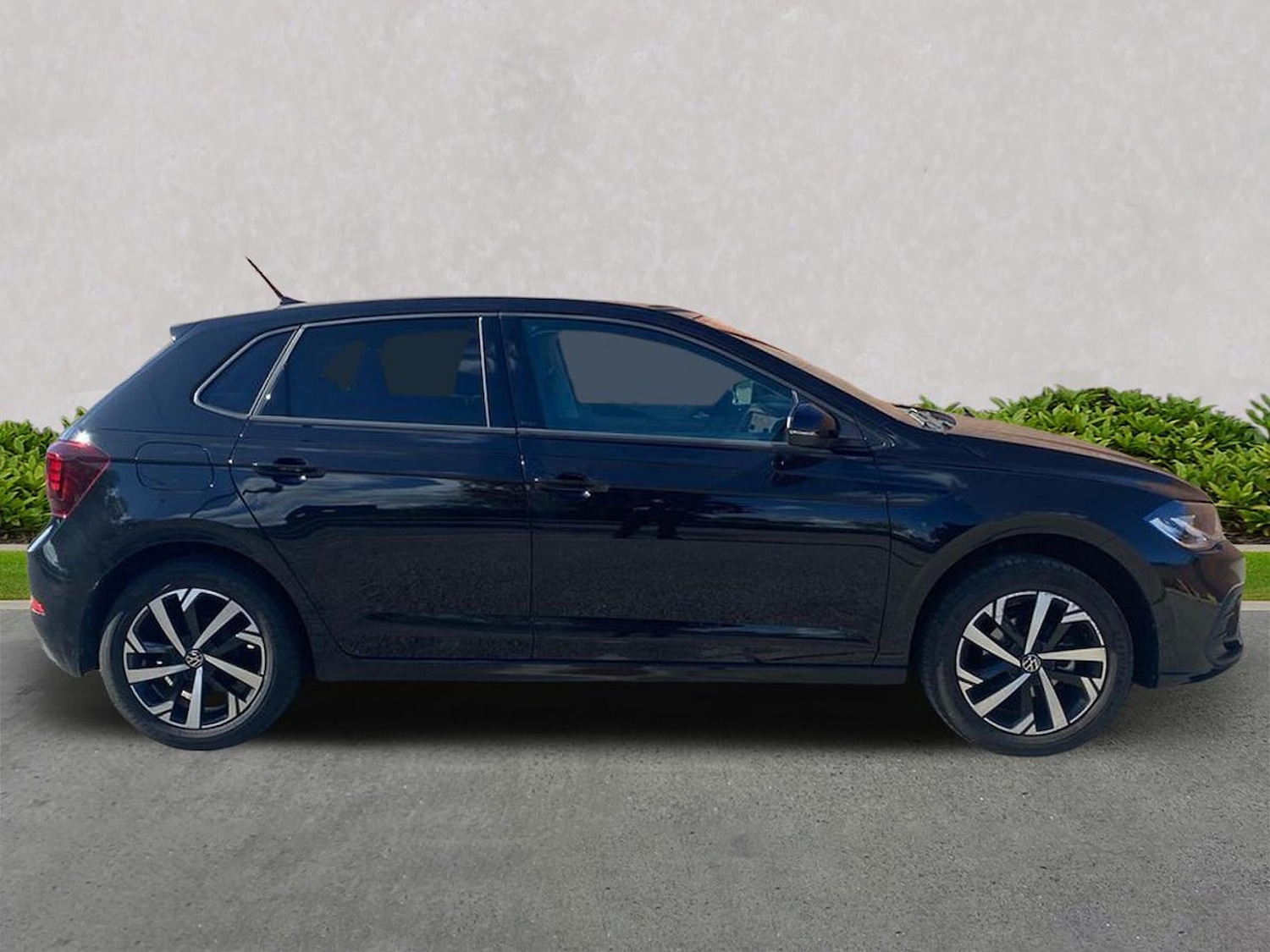 Used Volkswagen Polo 2024 for sale - 76402419: Photo 3