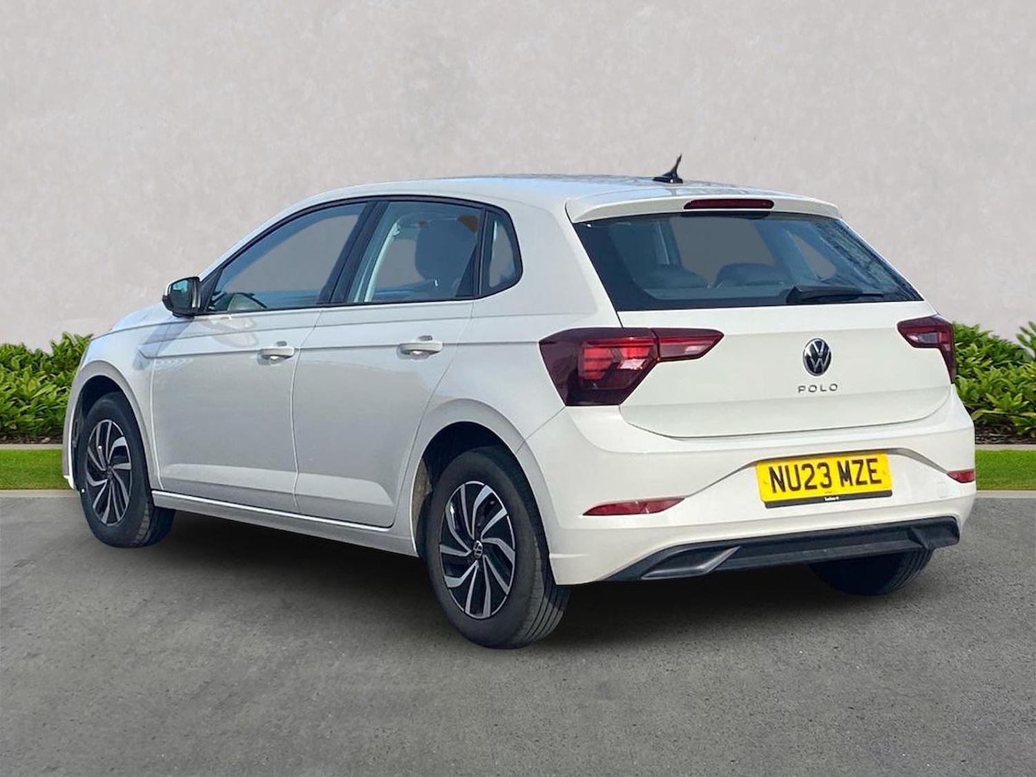 Used Volkswagen Polo 2023 for sale - 78195428: Photo 2