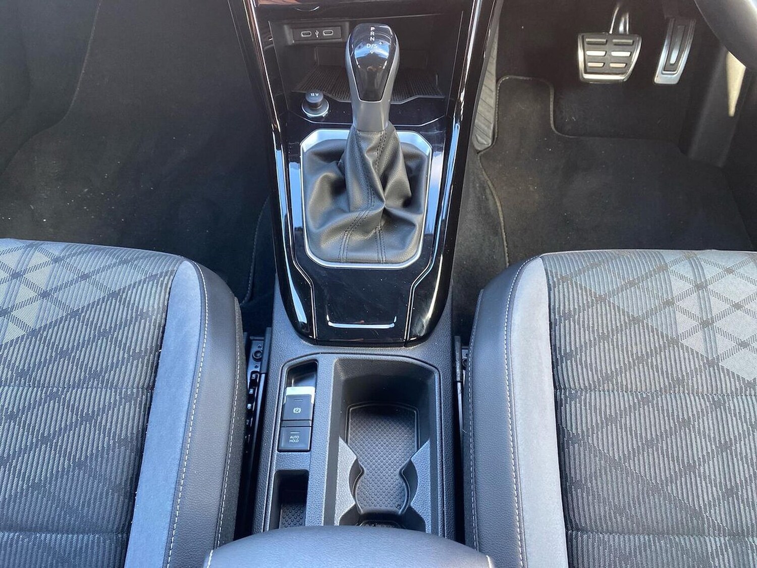 Used Volkswagen T-Roc 2024 for sale - 75908034: Photo 13