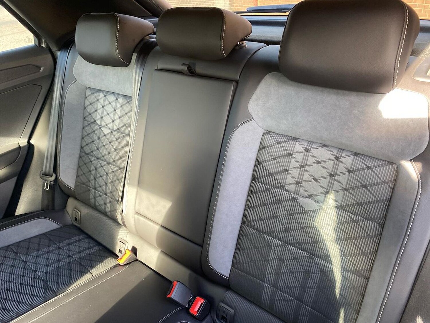 Used Volkswagen T-Roc 2024 for sale - 75908034: Photo 16