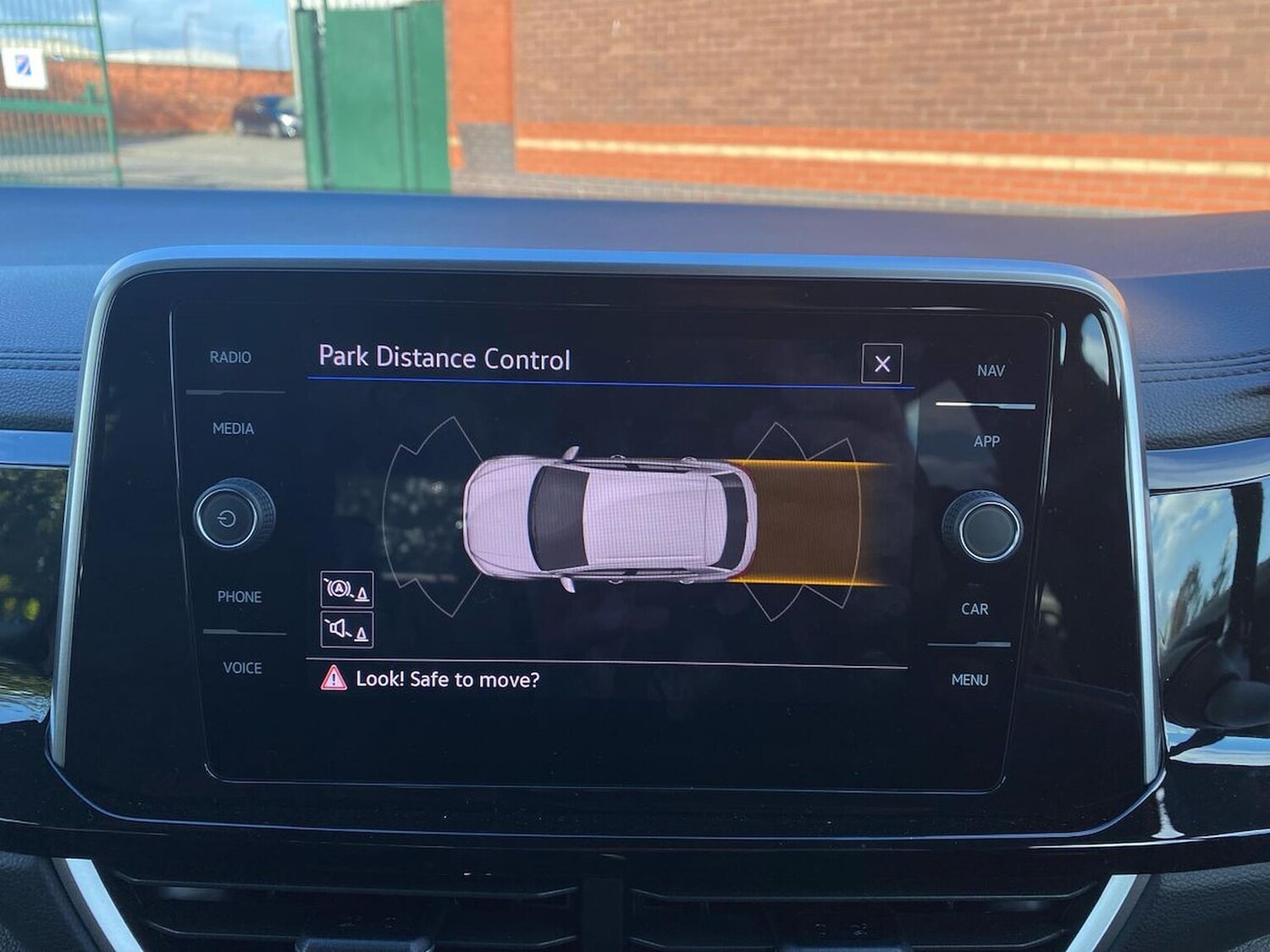 Used Volkswagen T-Roc 2024 for sale - 75908034: Photo 23