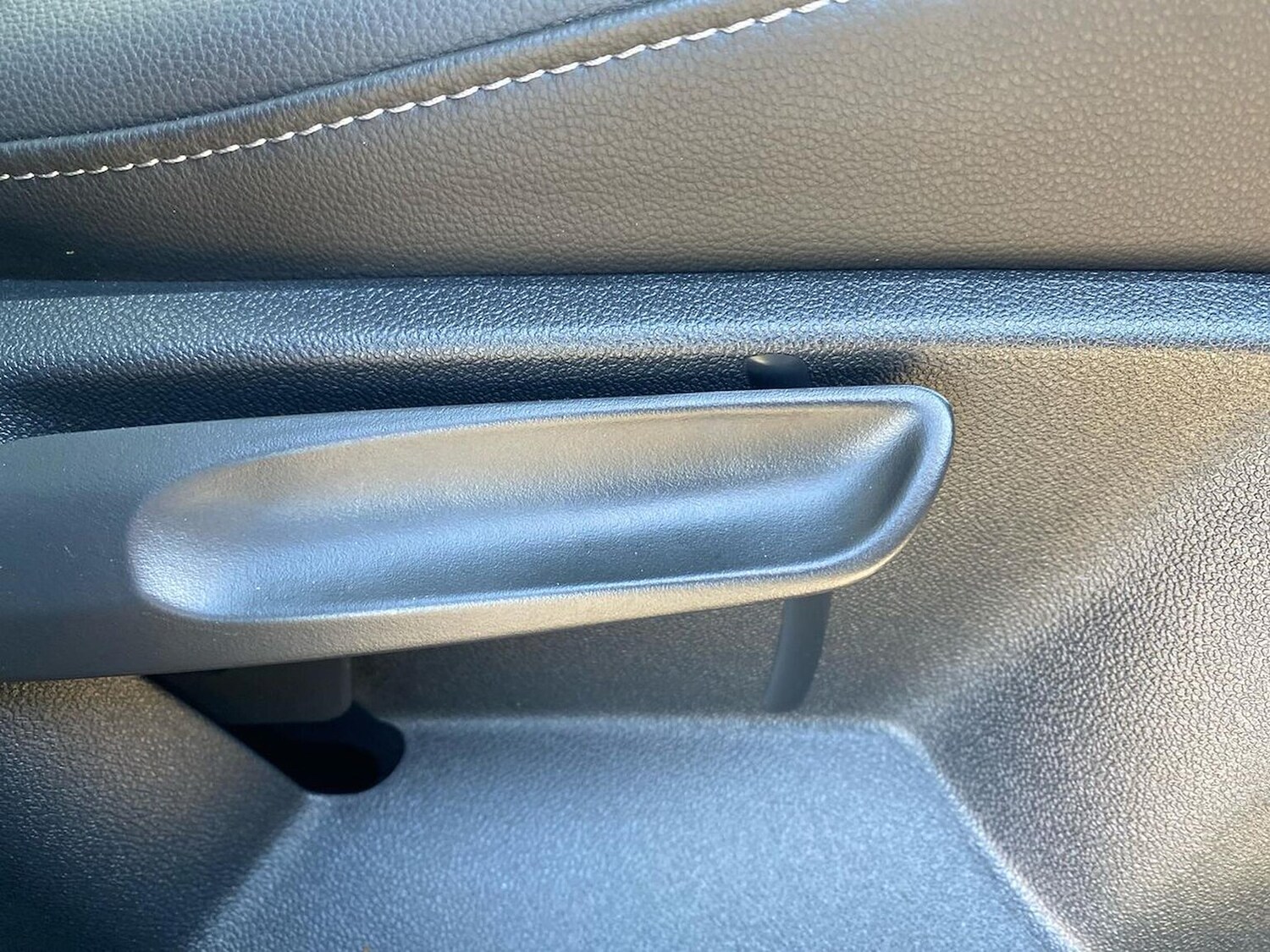 Used Volkswagen T-Roc 2024 for sale - 75908034: Photo 30