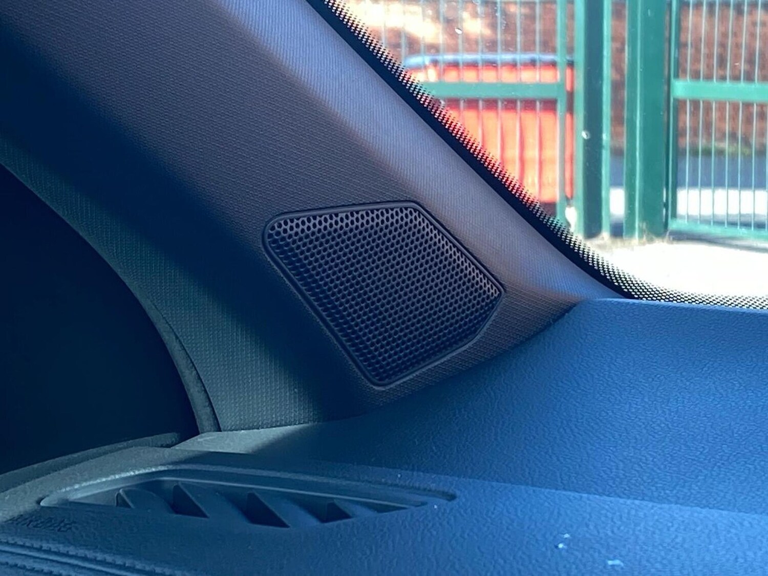 Used Volkswagen T-Roc 2024 for sale - 75908034: Photo 31