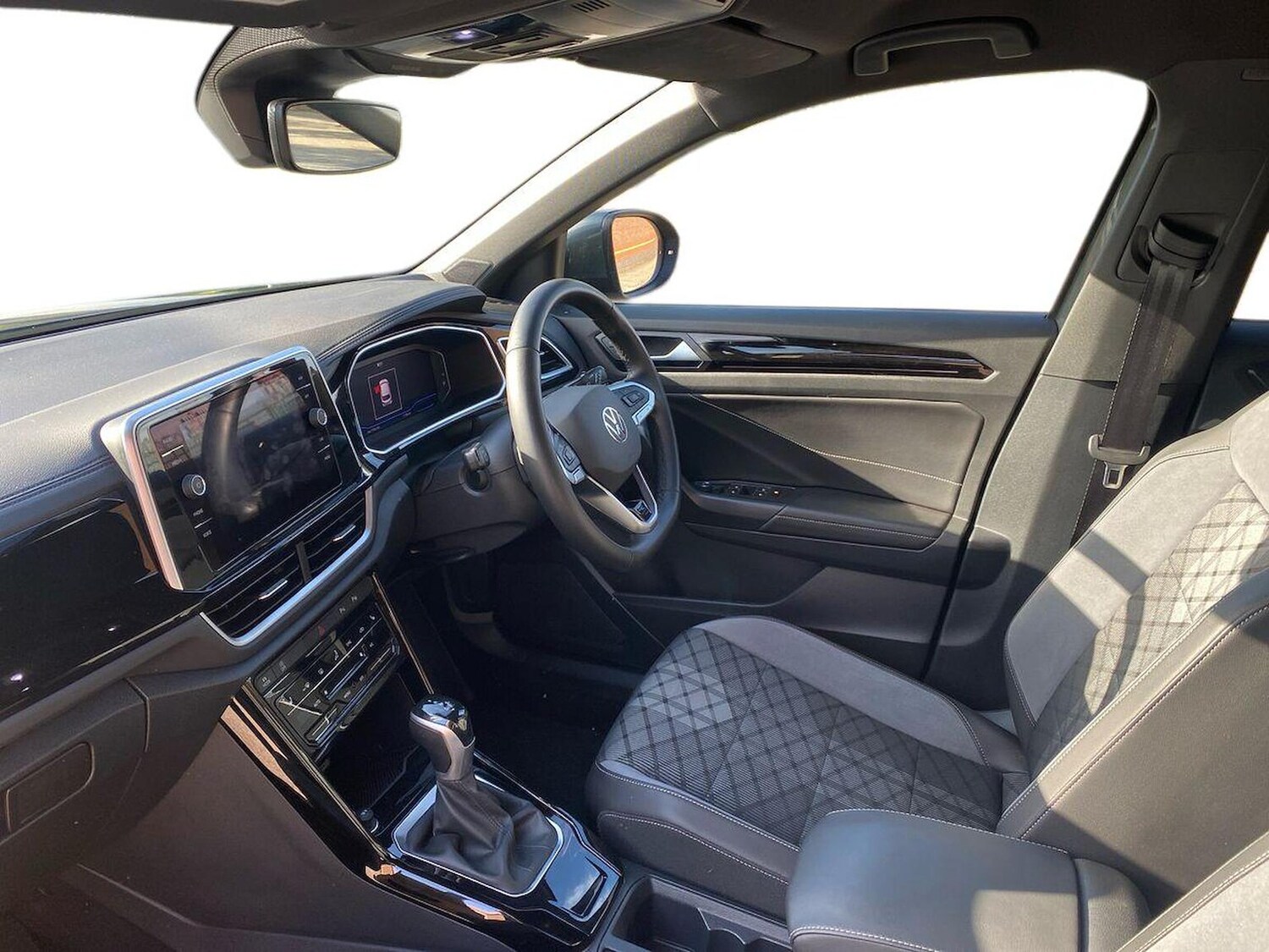 Used Volkswagen T-Roc 2024 for sale - 75908034: Photo 7