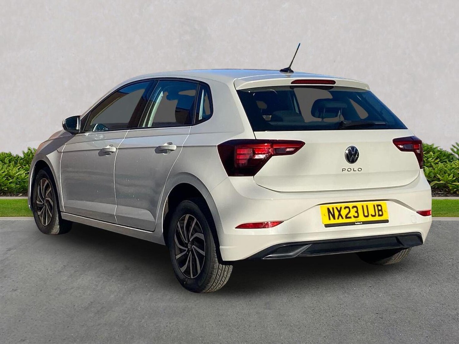 Used Volkswagen Polo 2023 for sale - 76383366: Photo 2