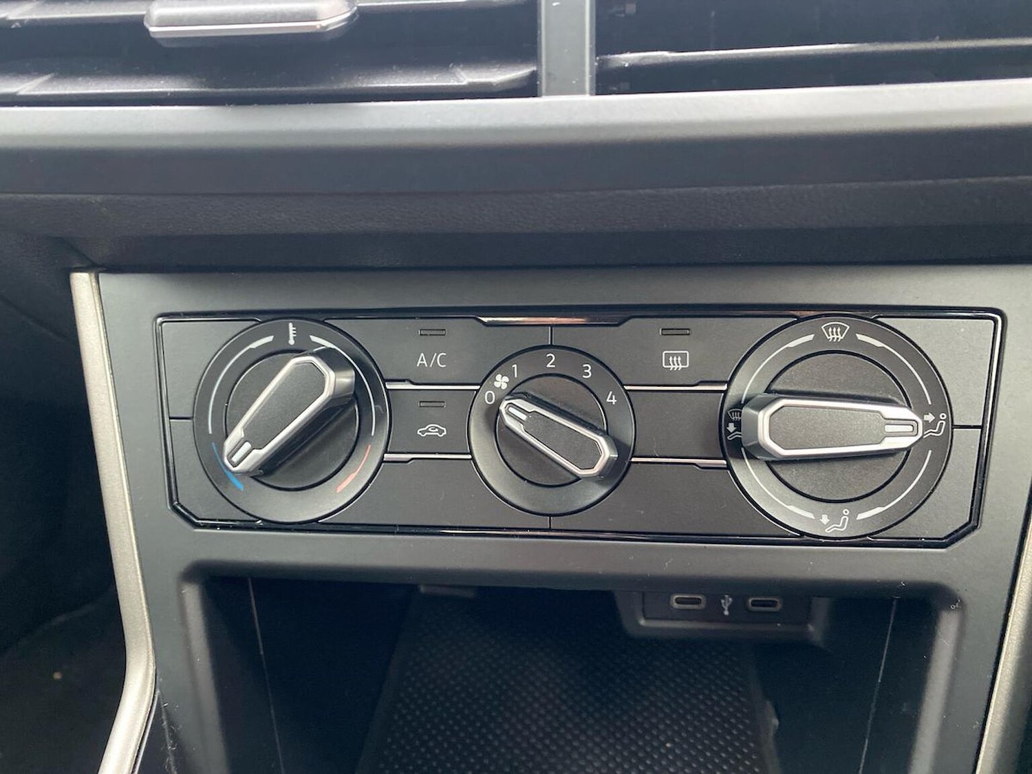 Used Volkswagen Polo 2021 for sale - 76490573: Photo 12