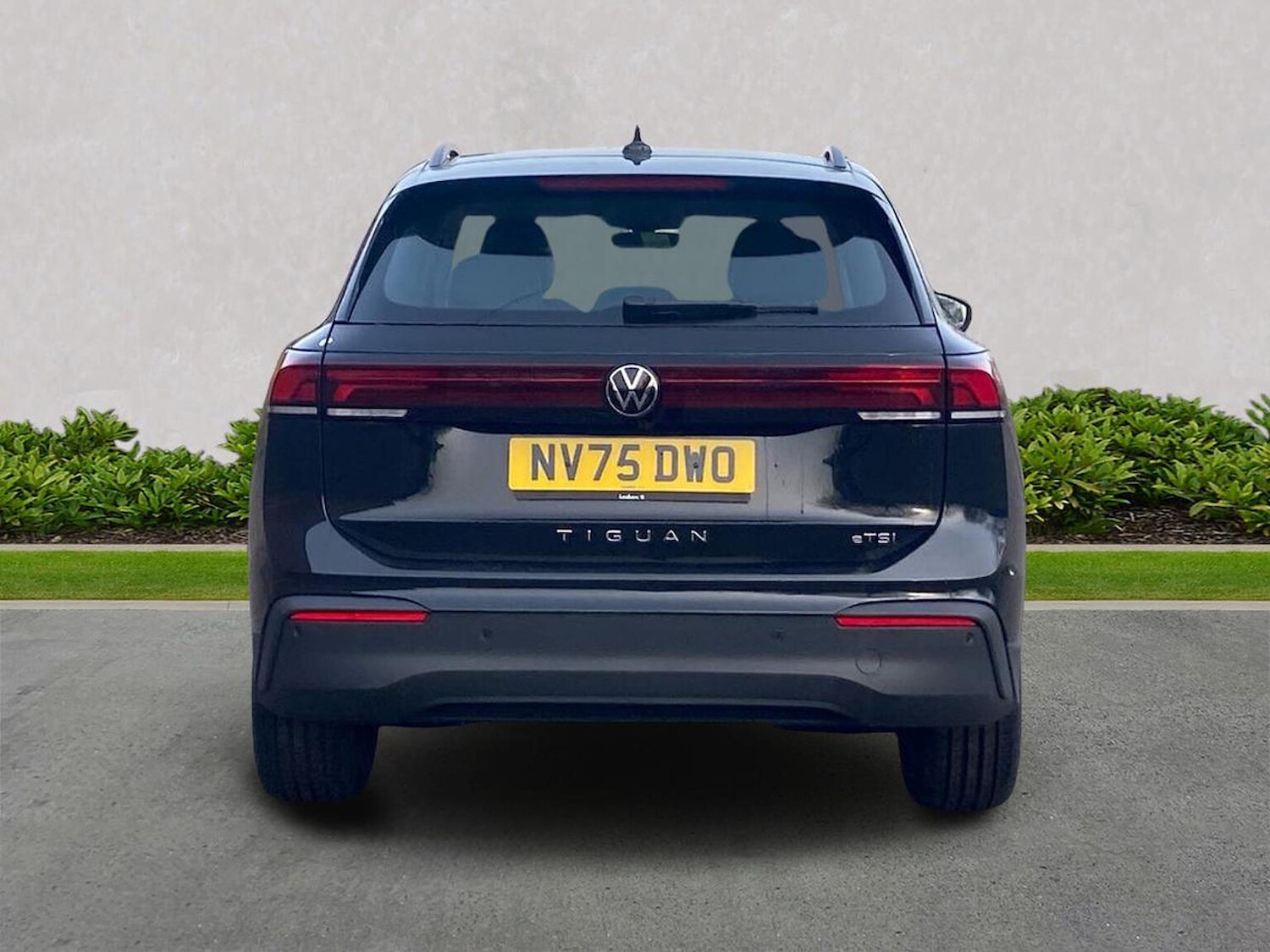 Used Volkswagen Tiguan 2025 for sale - 77528876: Photo 4