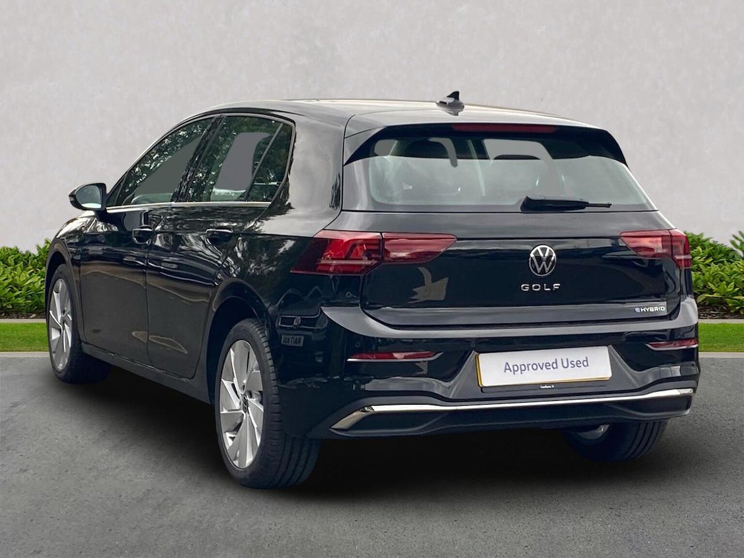 Used Volkswagen Golf 2025 for sale - 77488058: Photo 2