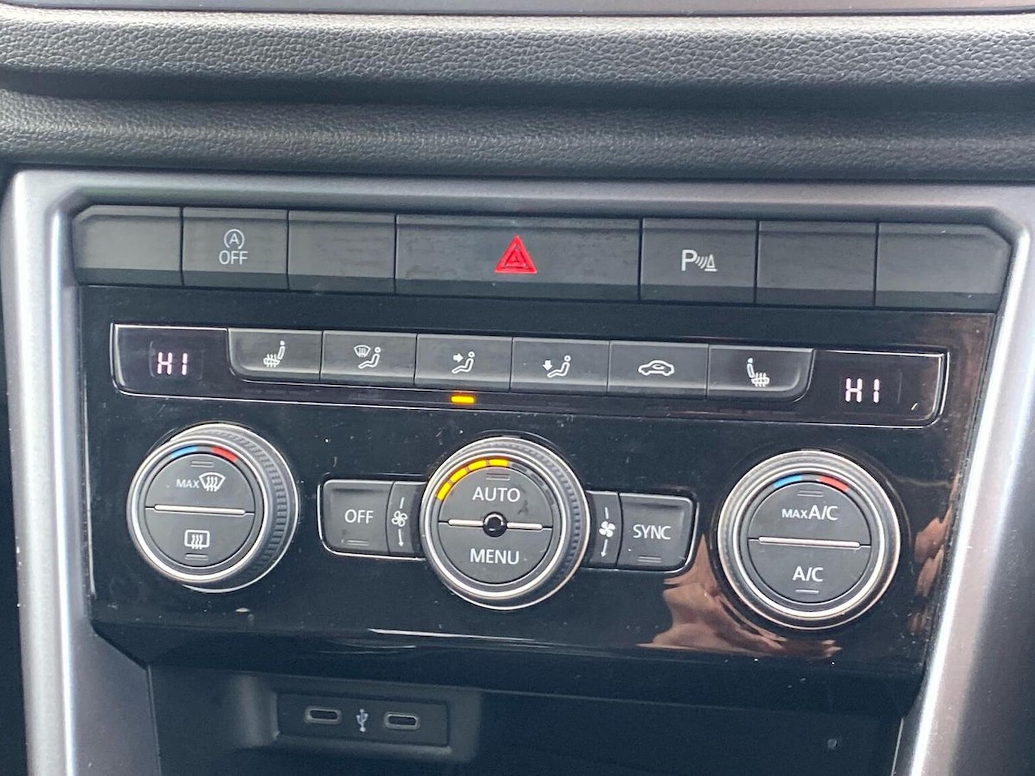 Used Volkswagen T-Roc 2022 for sale - 78131840: Photo 12