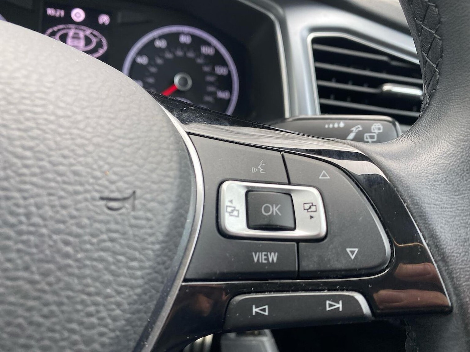 Used Volkswagen T-Roc 2022 for sale - 78131840: Photo 26