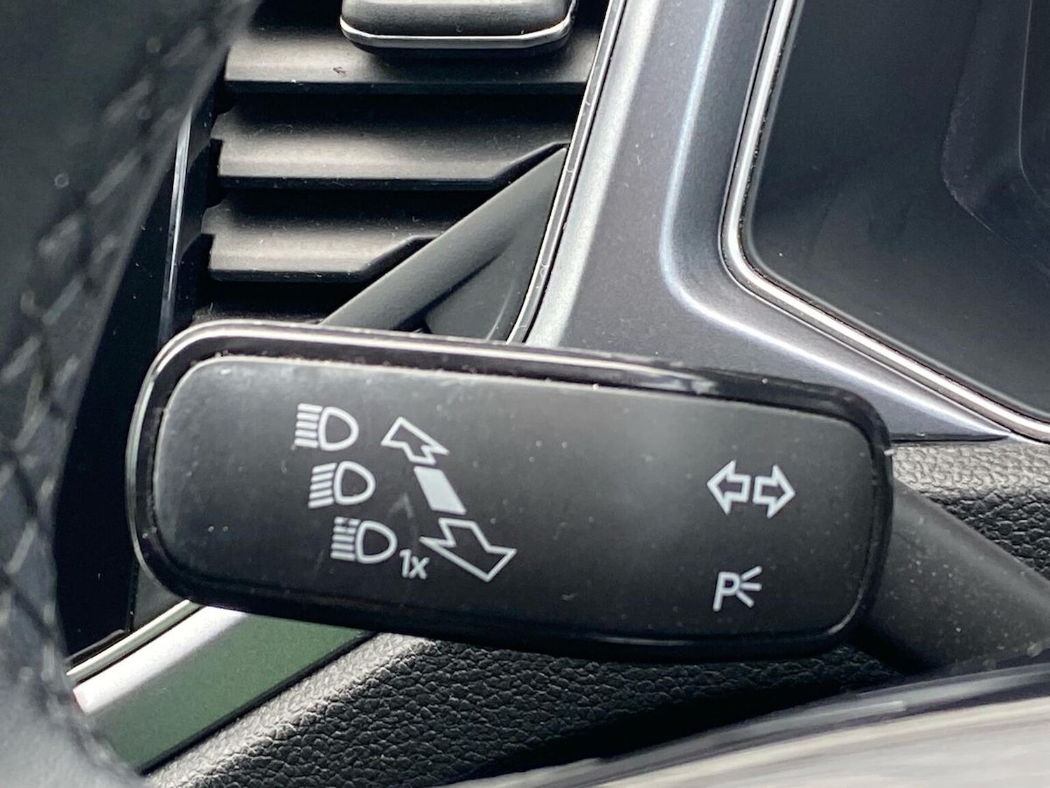 Used Volkswagen T-Roc 2022 for sale - 78131840: Photo 29