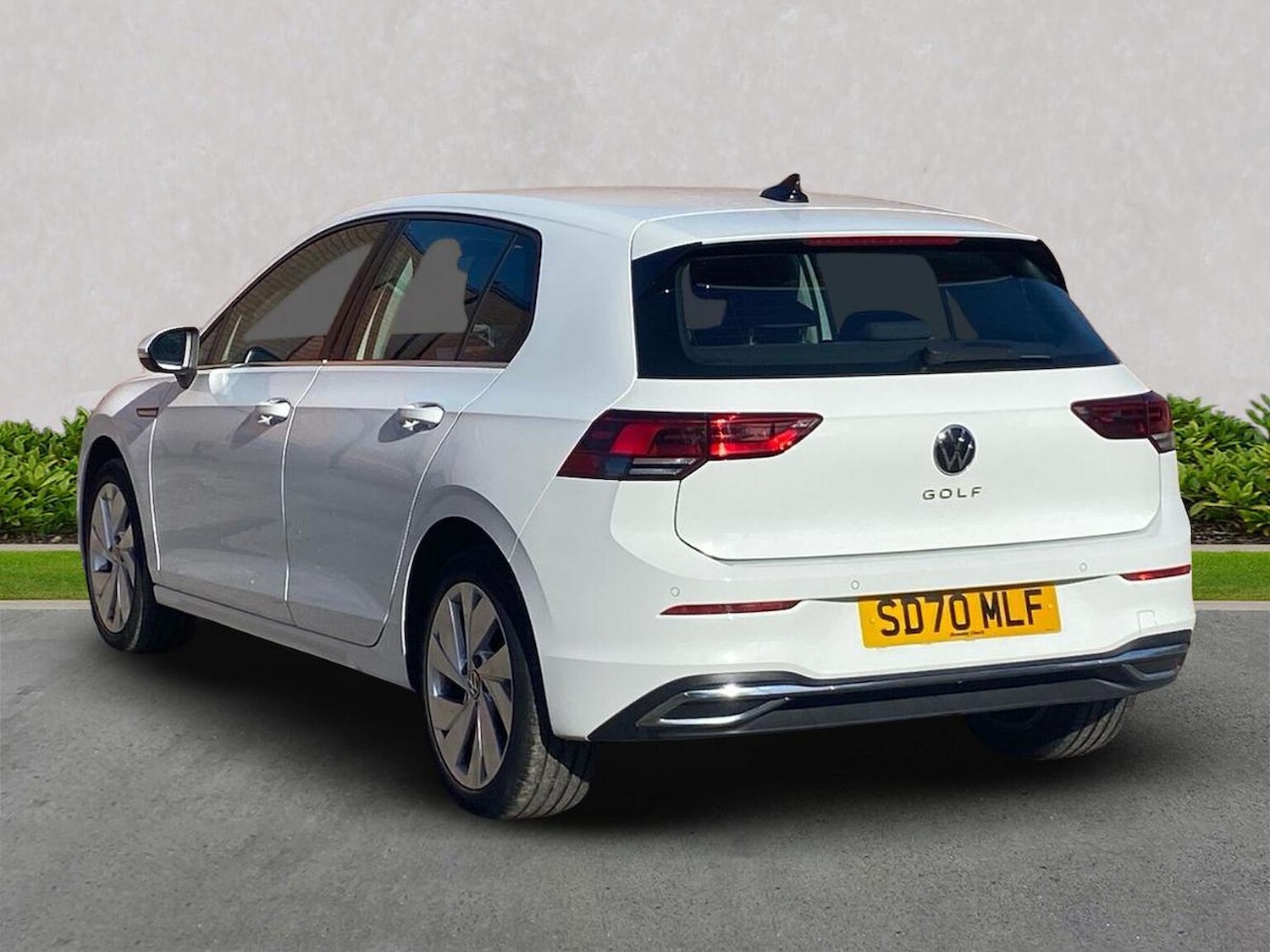 Used Volkswagen Golf 2020 for sale - 76225072: Photo 2