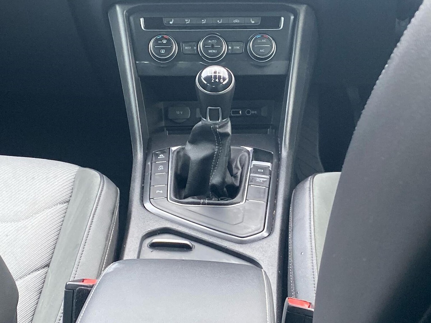 Used Volkswagen Tiguan 2018 for sale - 76832039: Photo 13