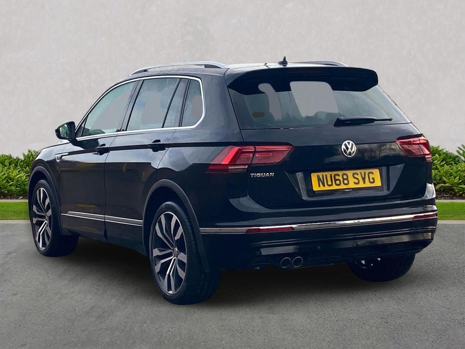 Used Volkswagen Tiguan 2018 for sale - 76832039: Photo 2