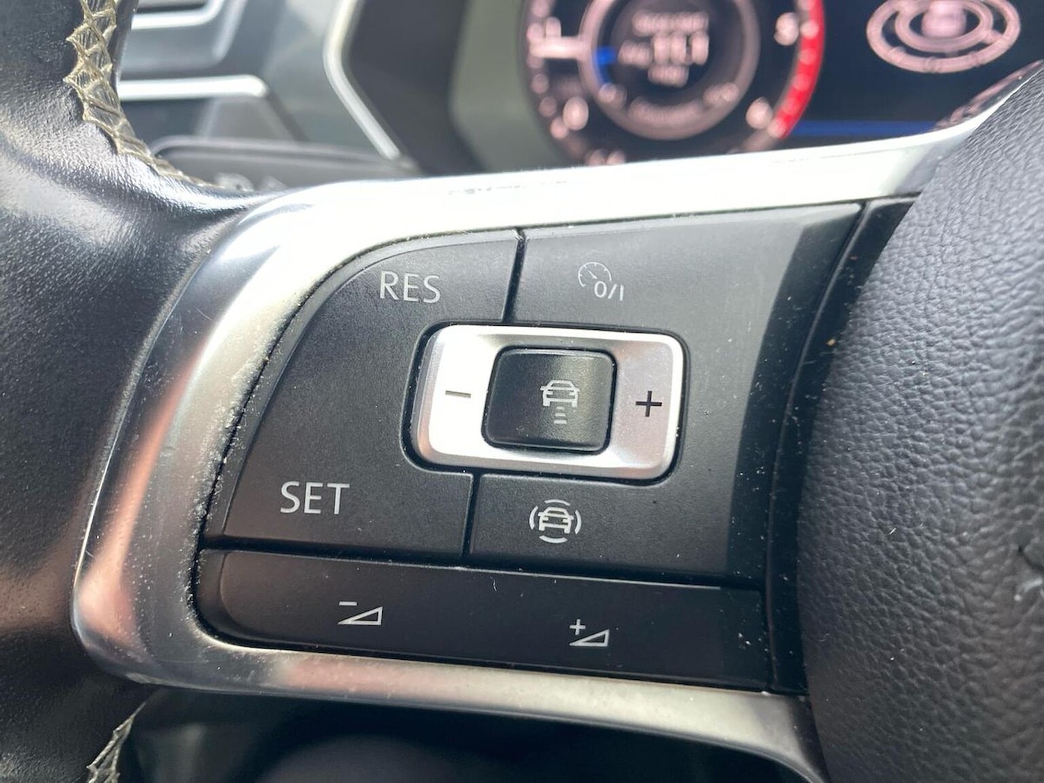 Used Volkswagen Tiguan 2018 for sale - 76832039: Photo 27