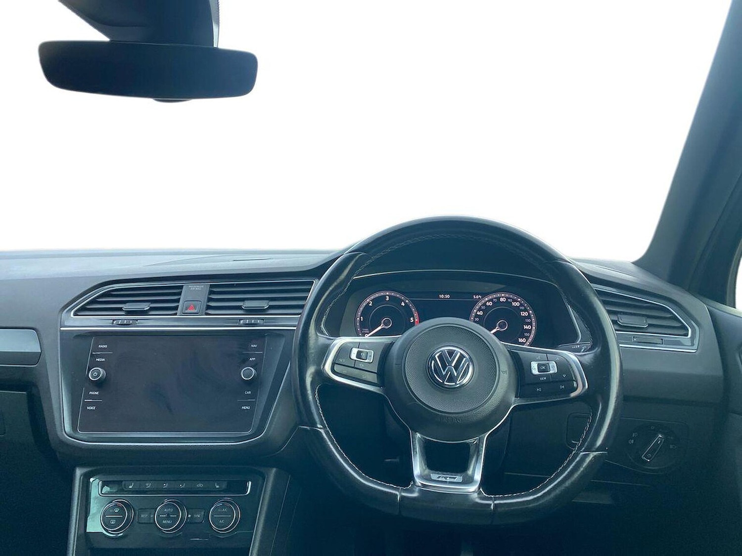 Used Volkswagen Tiguan 2018 for sale - 76832039: Photo 9