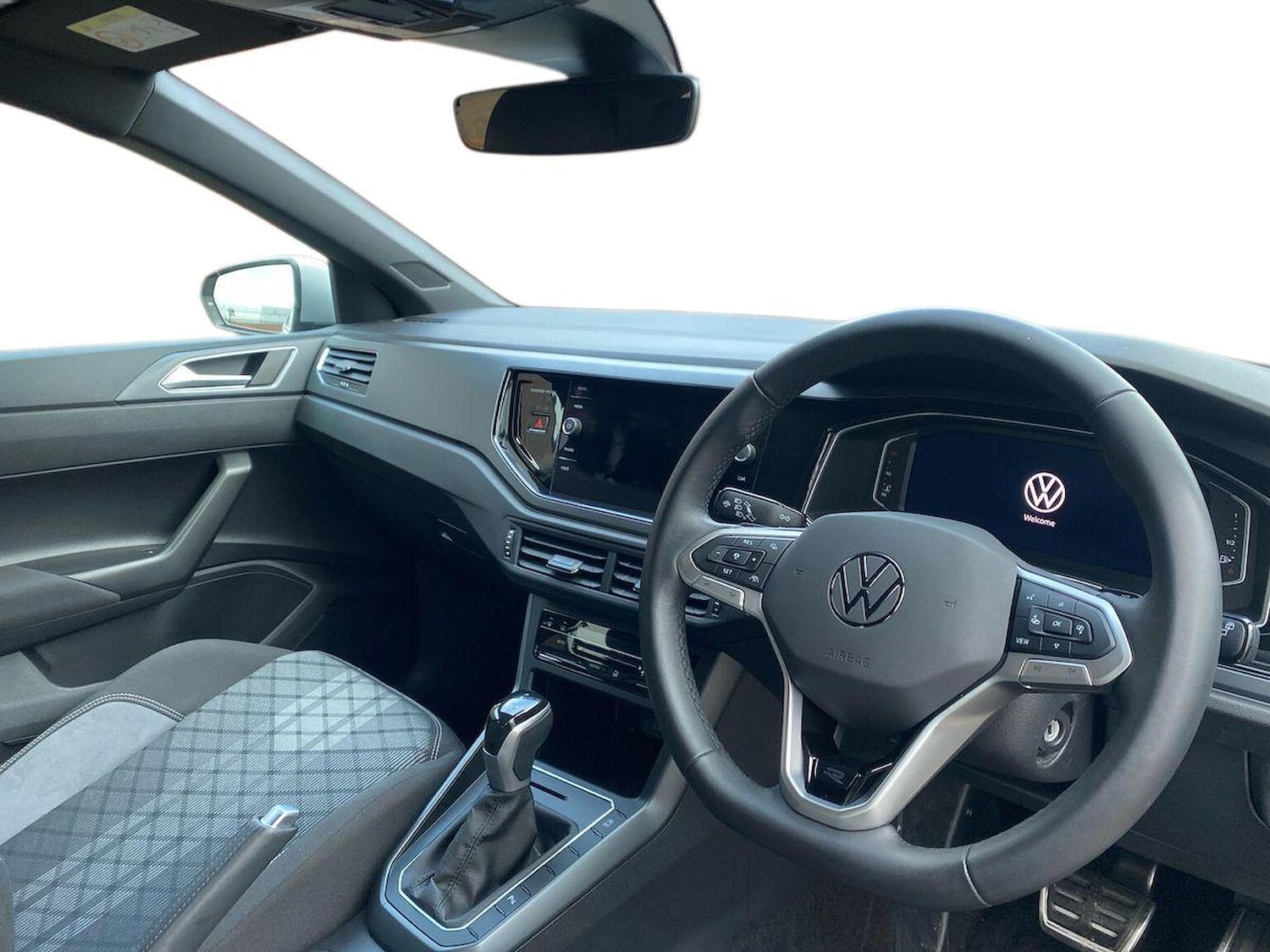 Used Volkswagen Polo 2025 for sale - 77676363: Photo 15