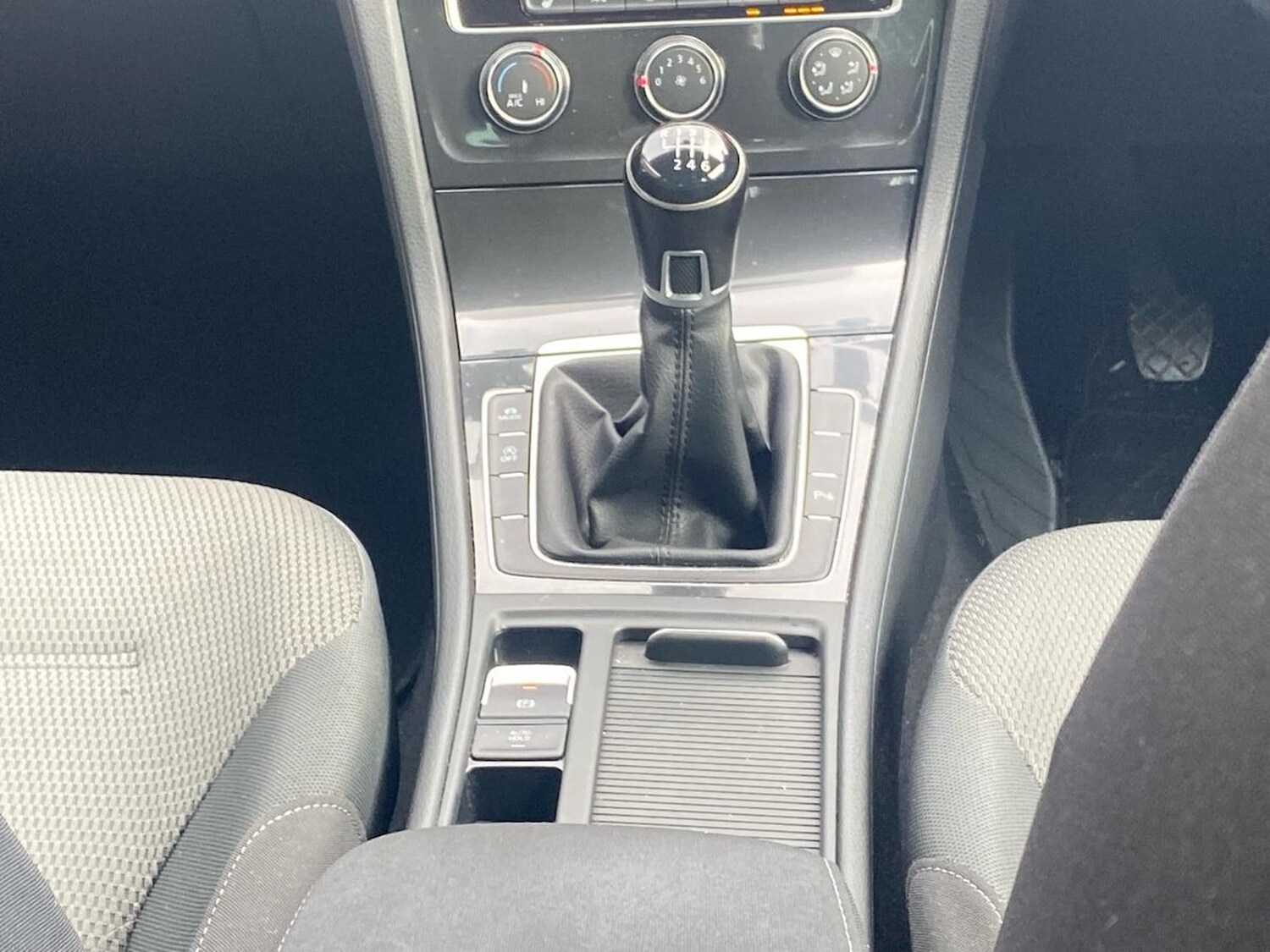 Used Volkswagen Golf 2018 for sale - 76347063: Photo 13