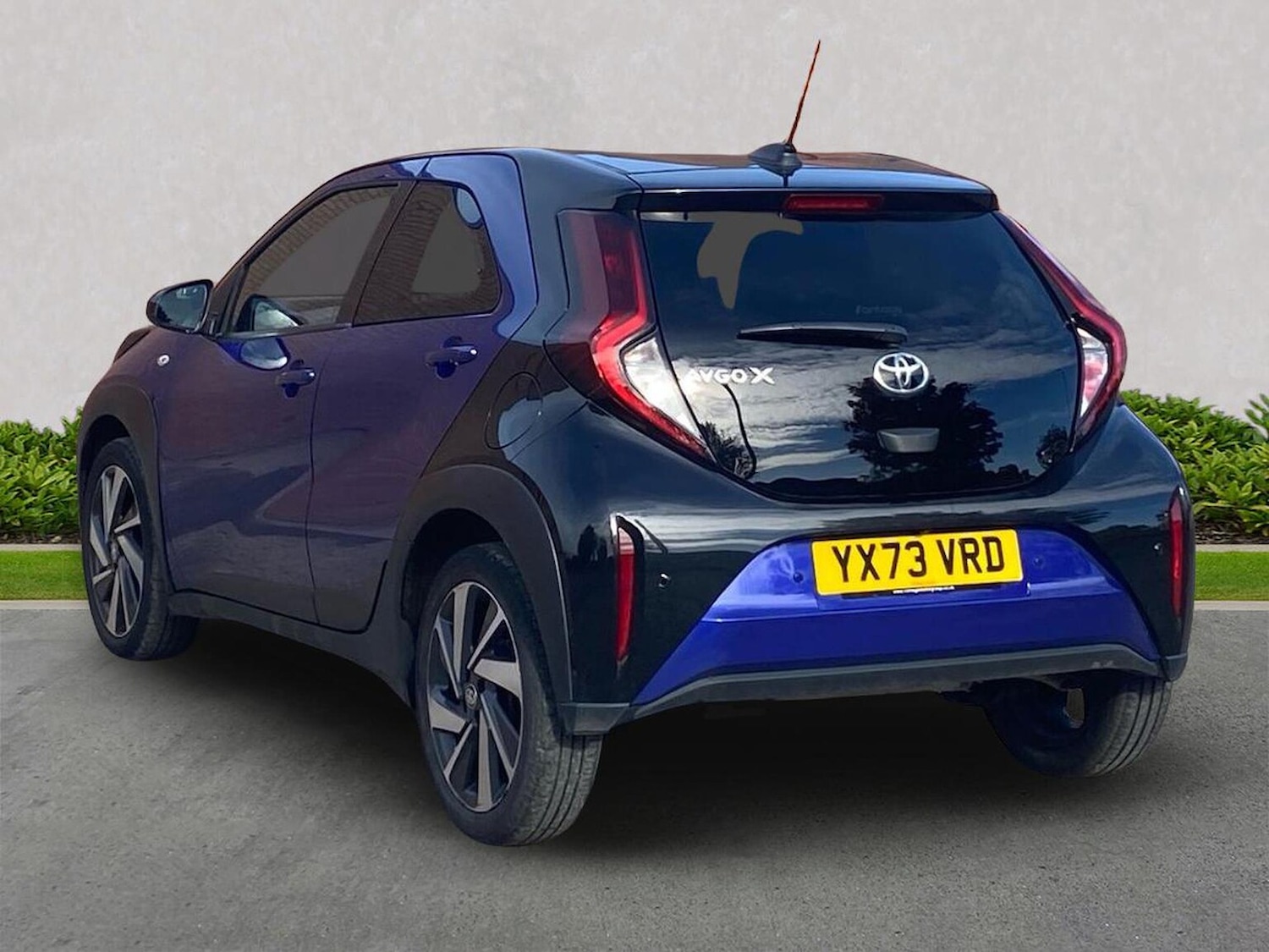 Used Toyota Aygo X 2023 for sale - 76225070: Photo 2