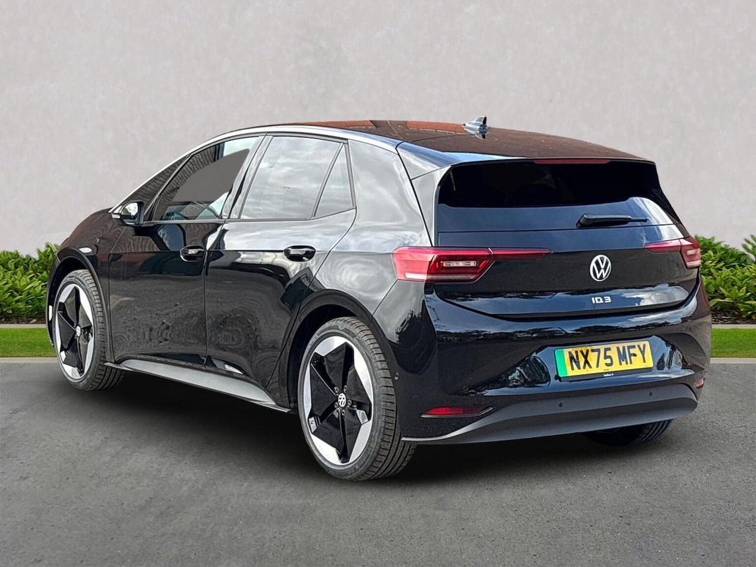 Used Volkswagen ID.3 2025 for sale - 77629355: Photo 2