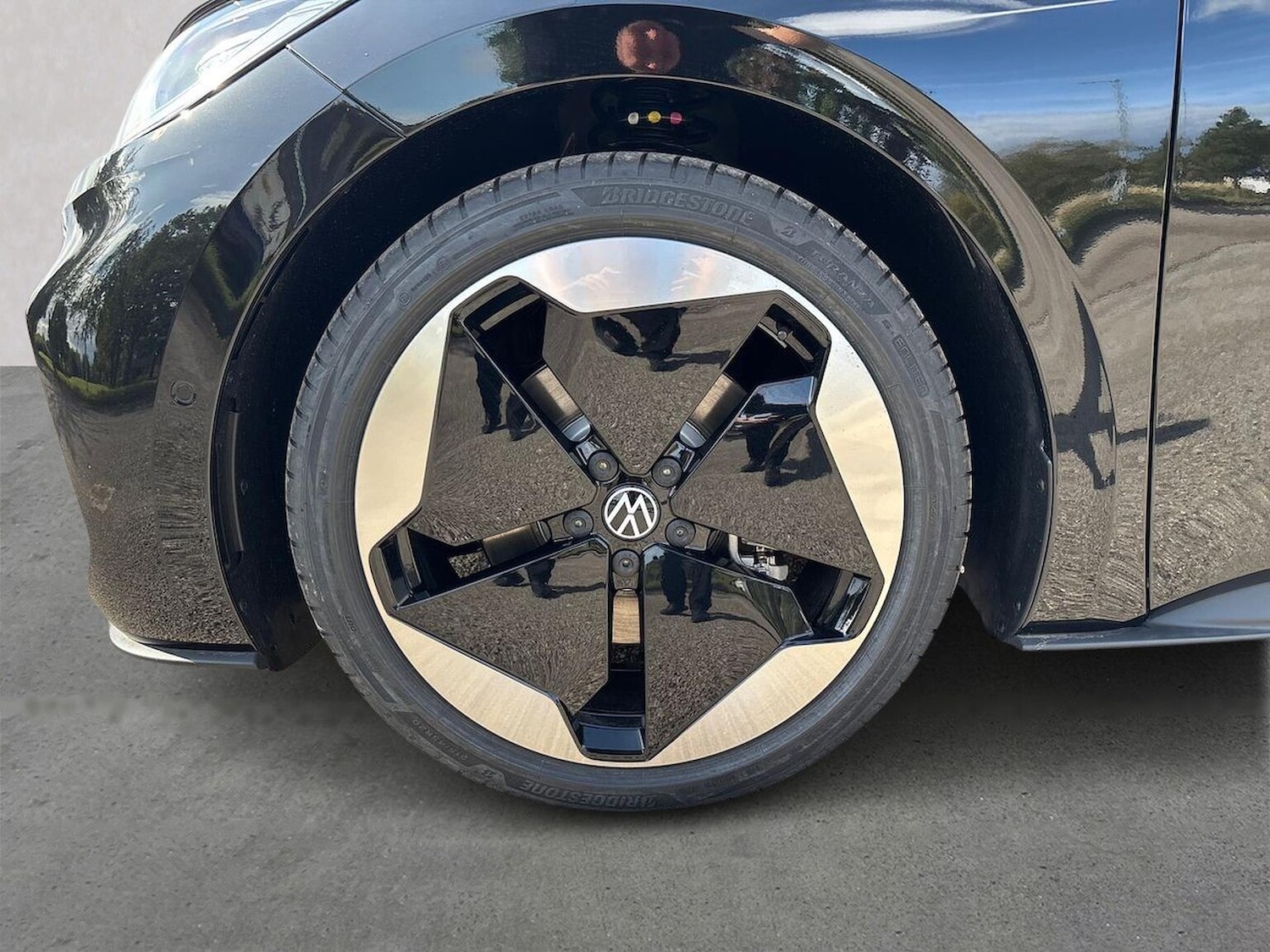 Used Volkswagen ID.3 2025 for sale - 77629355: Photo 6