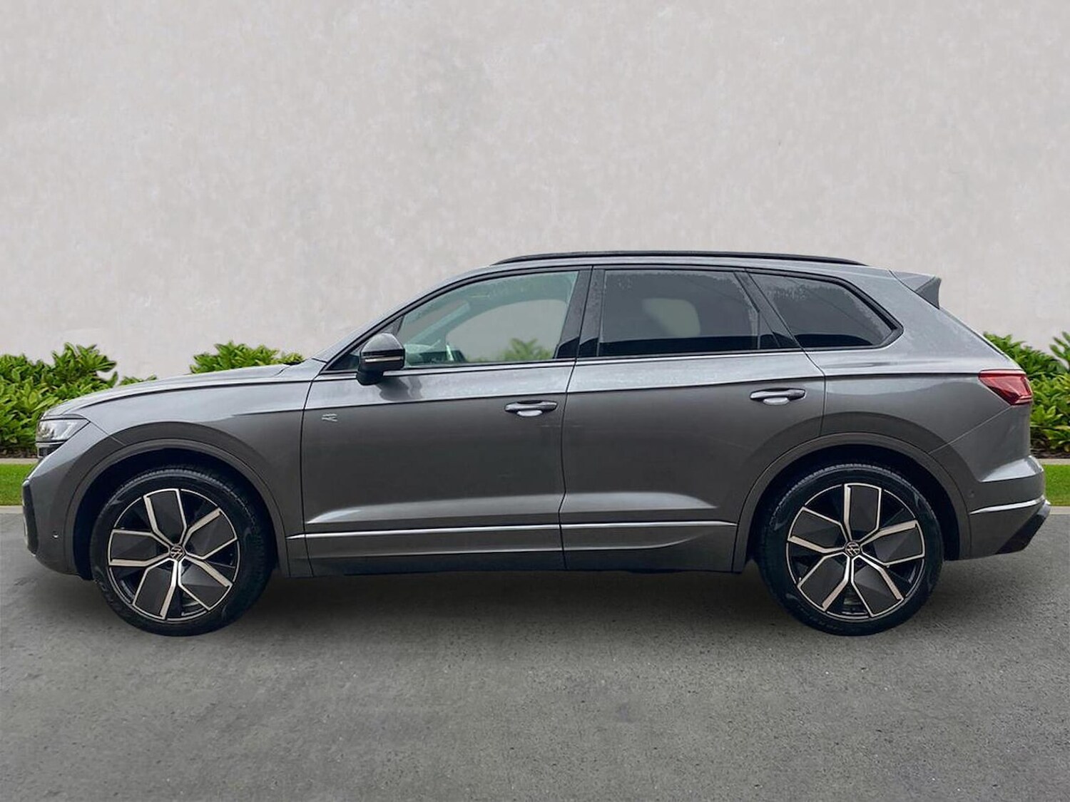 Used Volkswagen Touareg 2025 for sale - 77616723: Photo 19