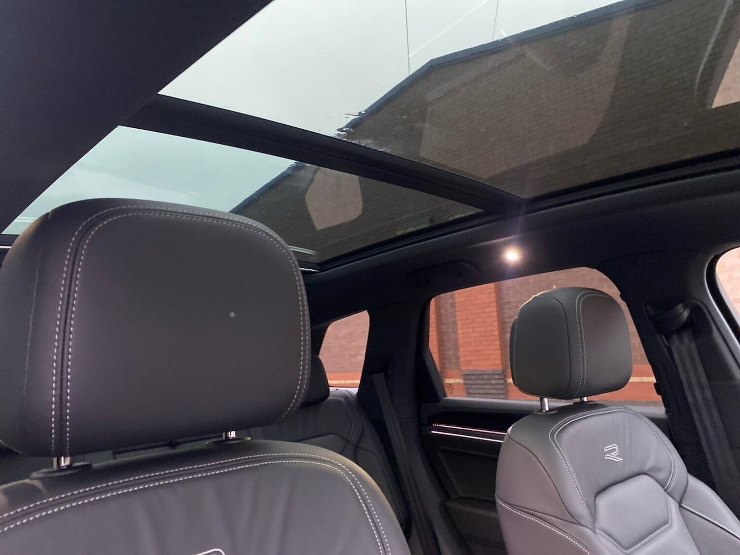 Used Volkswagen Touareg 2025 for sale - 77616723: Photo 31