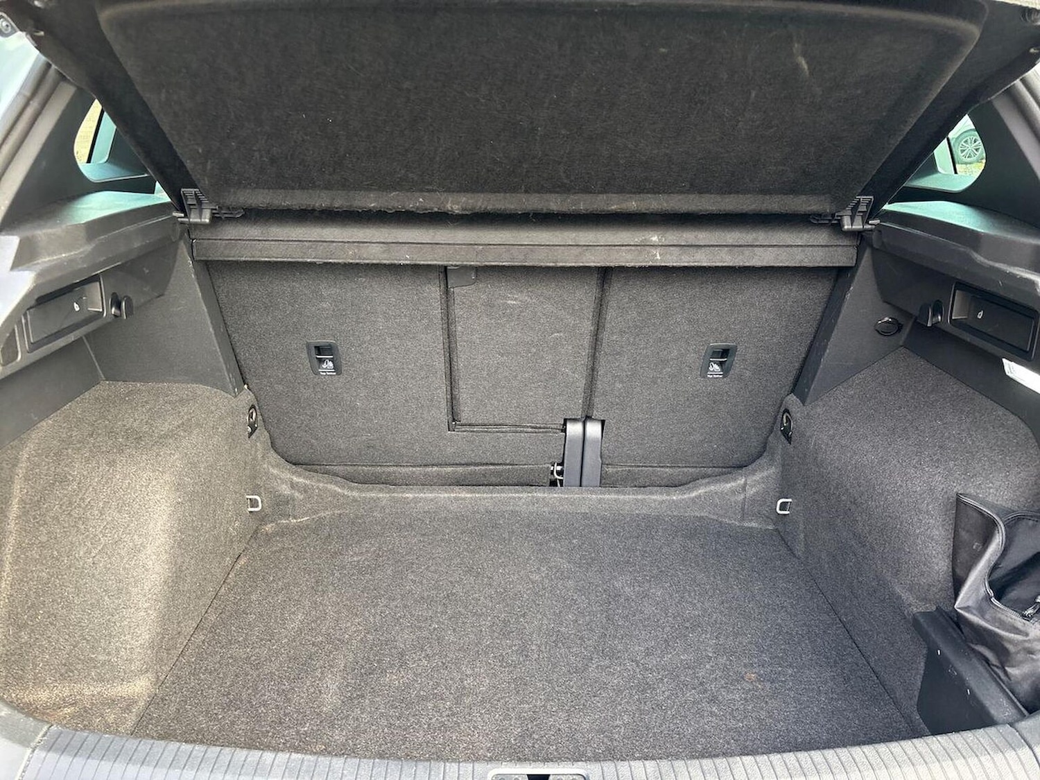 Used Volkswagen Tiguan 2023 for sale - 76477300: Photo 17