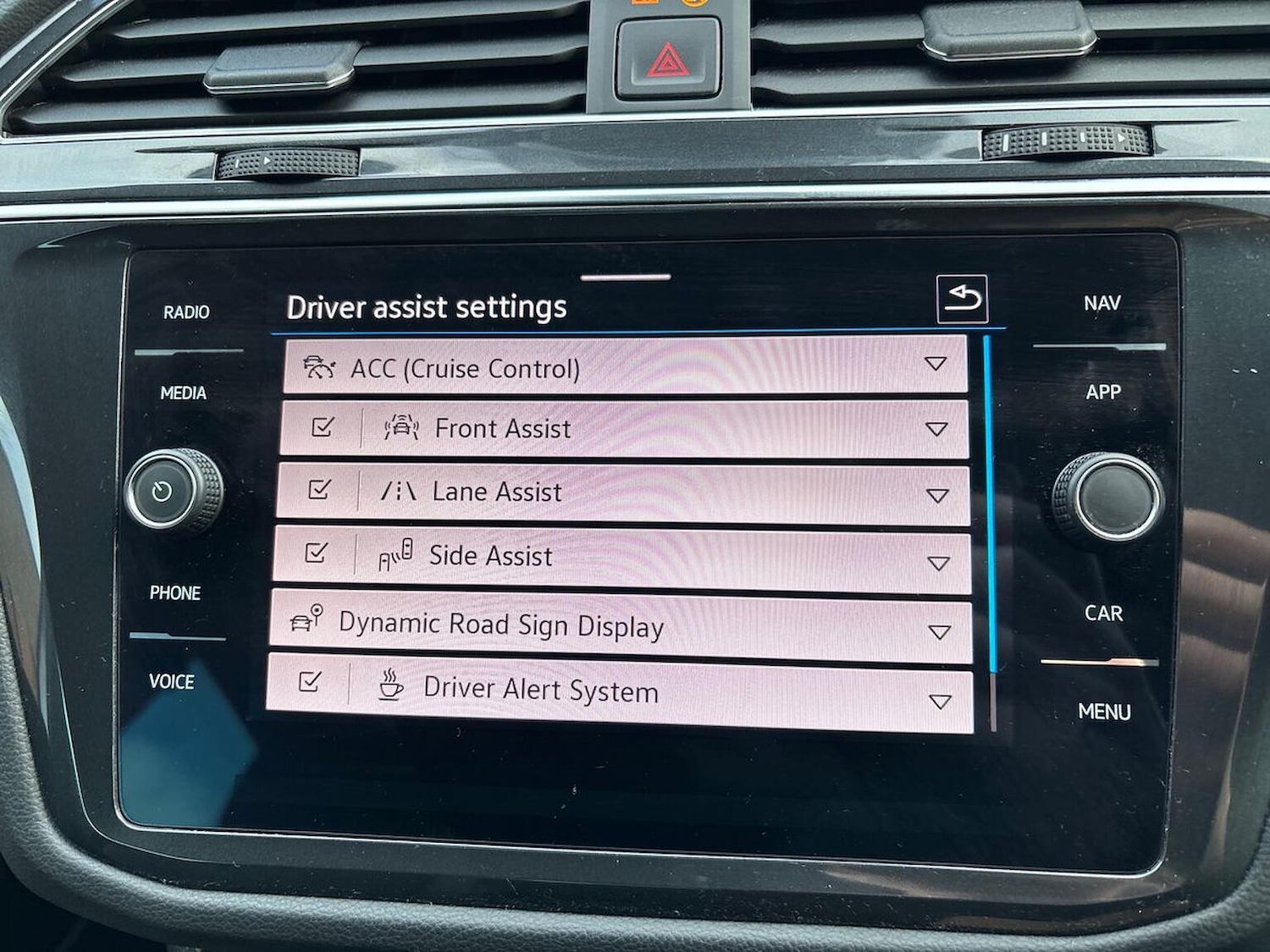 Used Volkswagen Tiguan 2023 for sale - 76477300: Photo 22