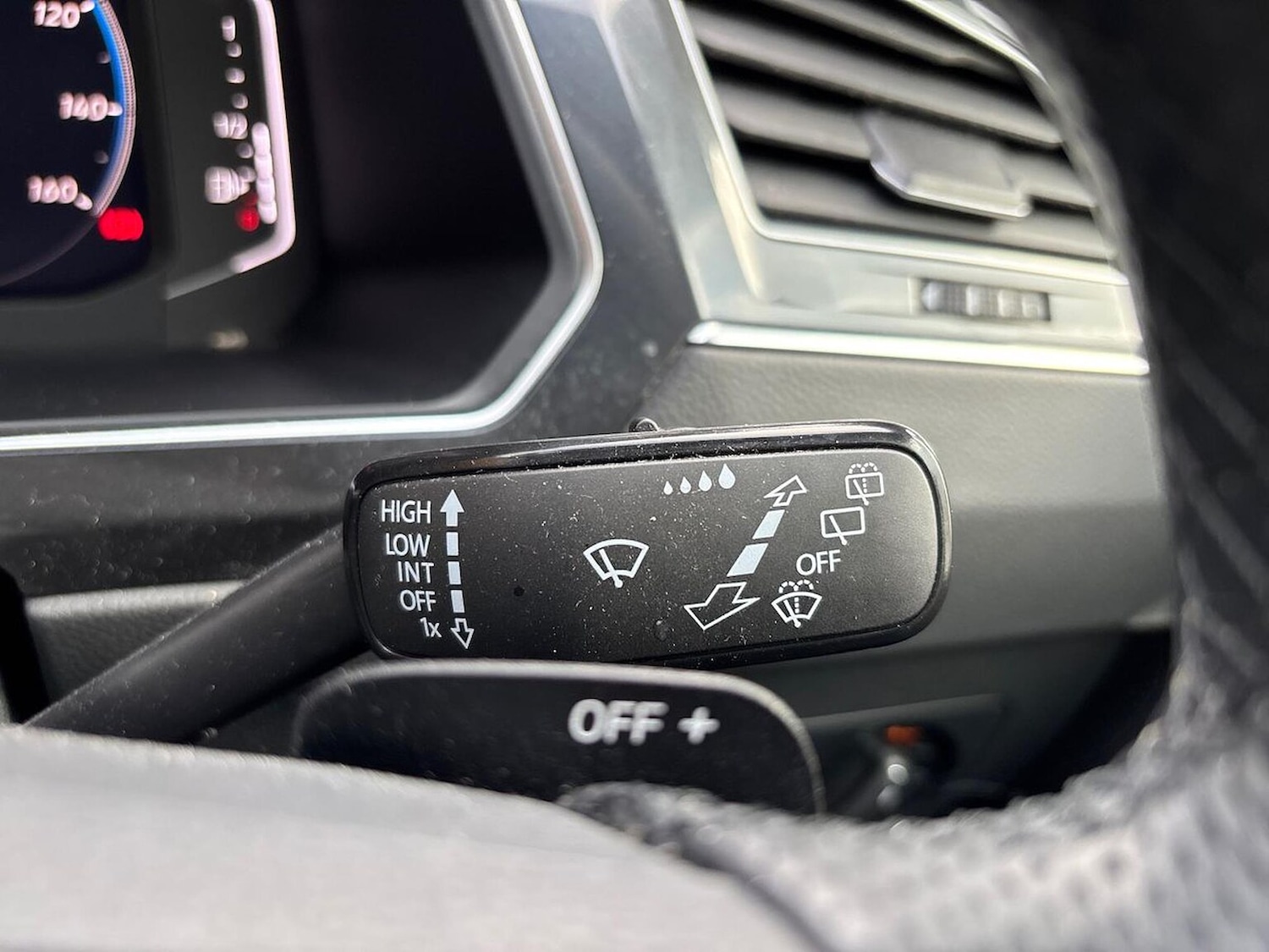 Used Volkswagen Tiguan 2023 for sale - 76477300: Photo 28