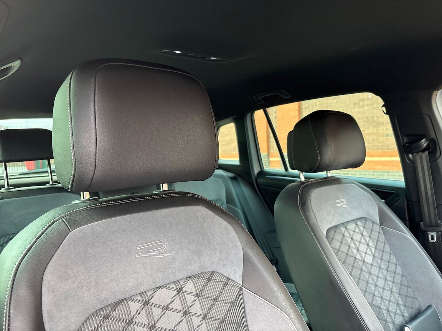 Used Volkswagen Tiguan 2023 for sale - 76477300: Photo 31