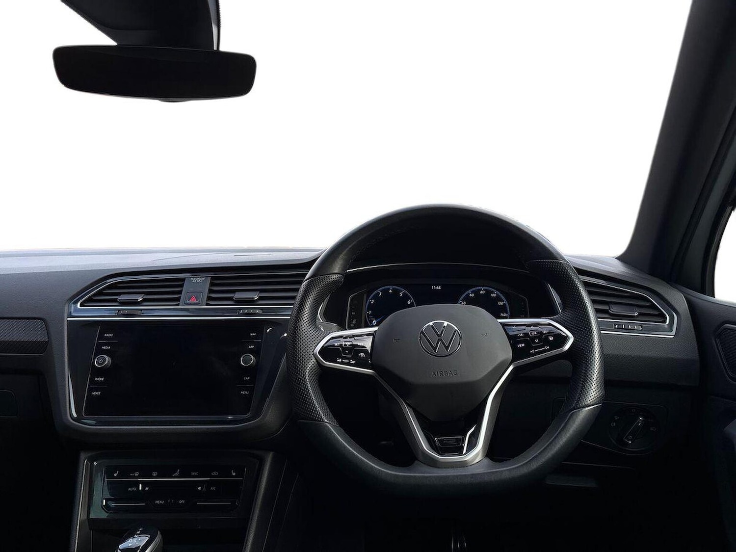 Used Volkswagen Tiguan 2023 for sale - 76477300: Photo 9