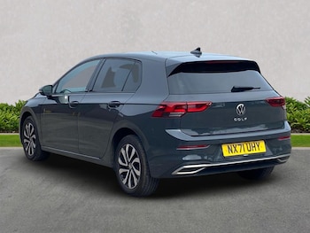 Used Volkswagen Golf 2021 for sale - 75505555: Photo
