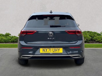 Used Volkswagen Golf 2021 for sale - 75505555: Photo