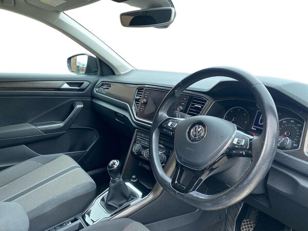 Used Volkswagen T-Roc 2019 for sale - 76107167: Photo 15