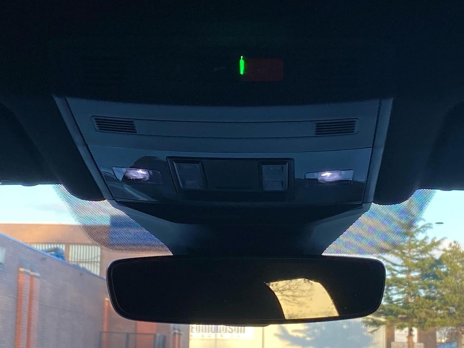 Used Volkswagen T-Roc 2024 for sale - 76720339: Photo 14