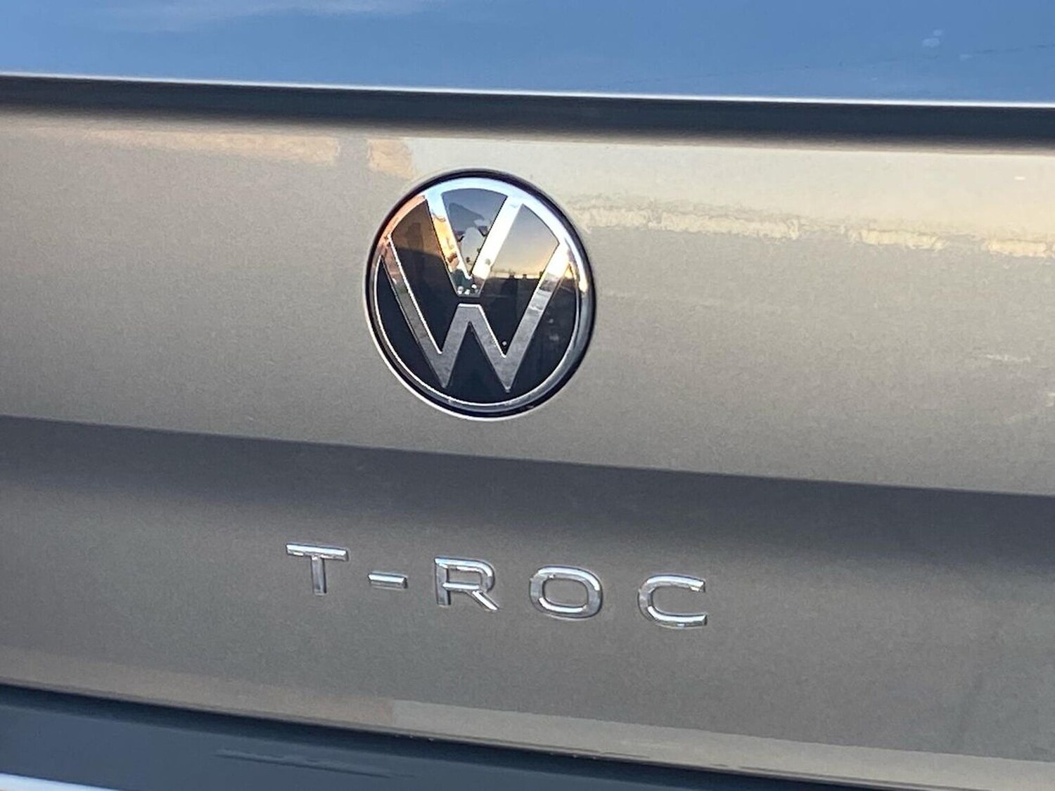 Used Volkswagen T-Roc 2024 for sale - 76720339: Photo 34