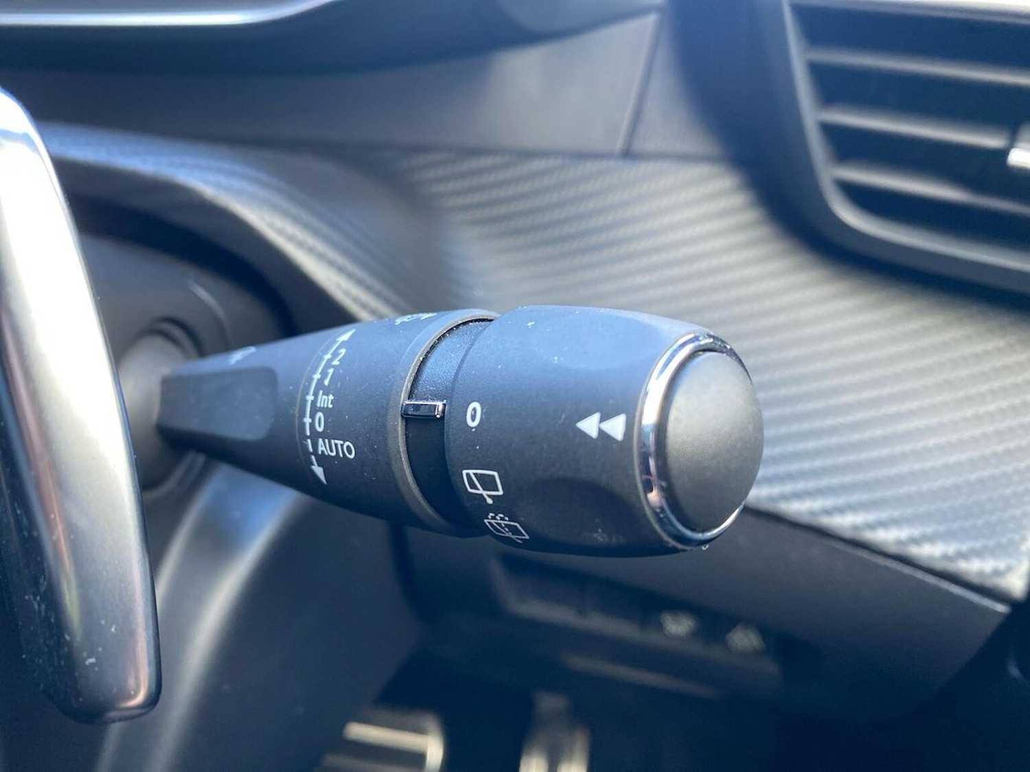 Used Peugeot 2008 2023 for sale - 75982204: Photo 28