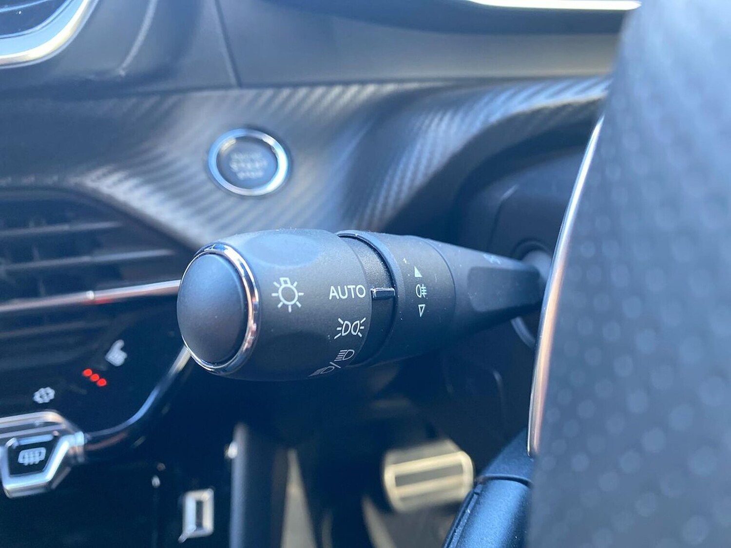 Used Peugeot 2008 2023 for sale - 75982204: Photo 29