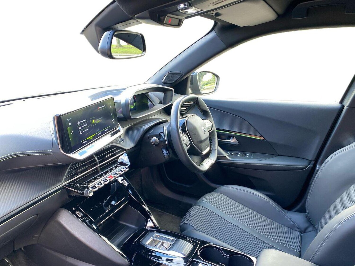 Used Peugeot 2008 2023 for sale - 75982204: Photo 7