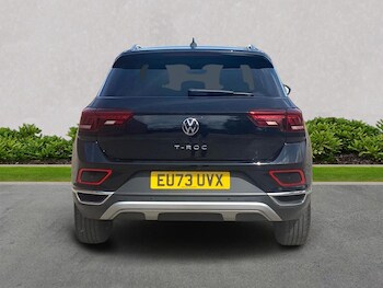 Used Volkswagen T-Roc 2023 for sale - 75550450: Photo