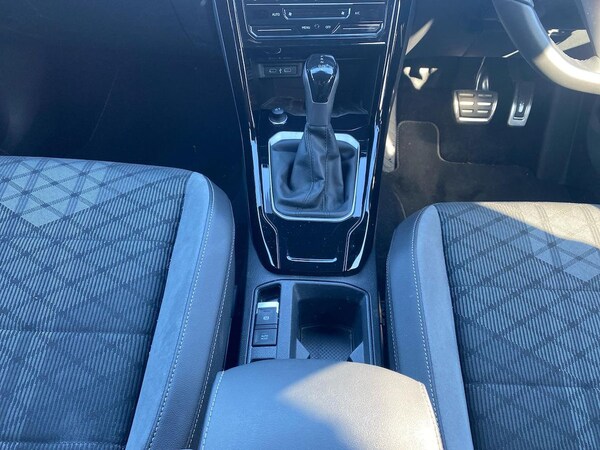 Used Volkswagen T-Roc 2025 for sale - 76065666: Photo 13