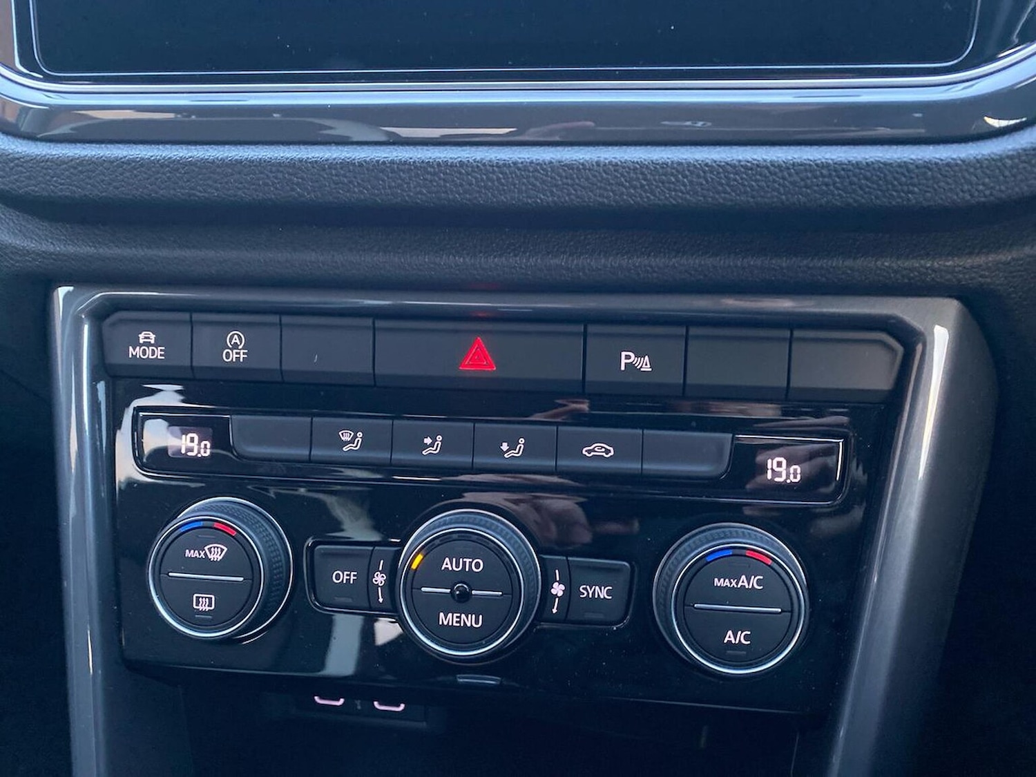 Used Volkswagen T-Roc 2021 for sale - 76741210: Photo 12