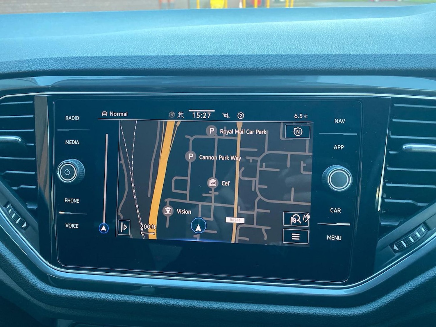 Used Volkswagen T-Roc 2021 for sale - 76741210: Photo 24