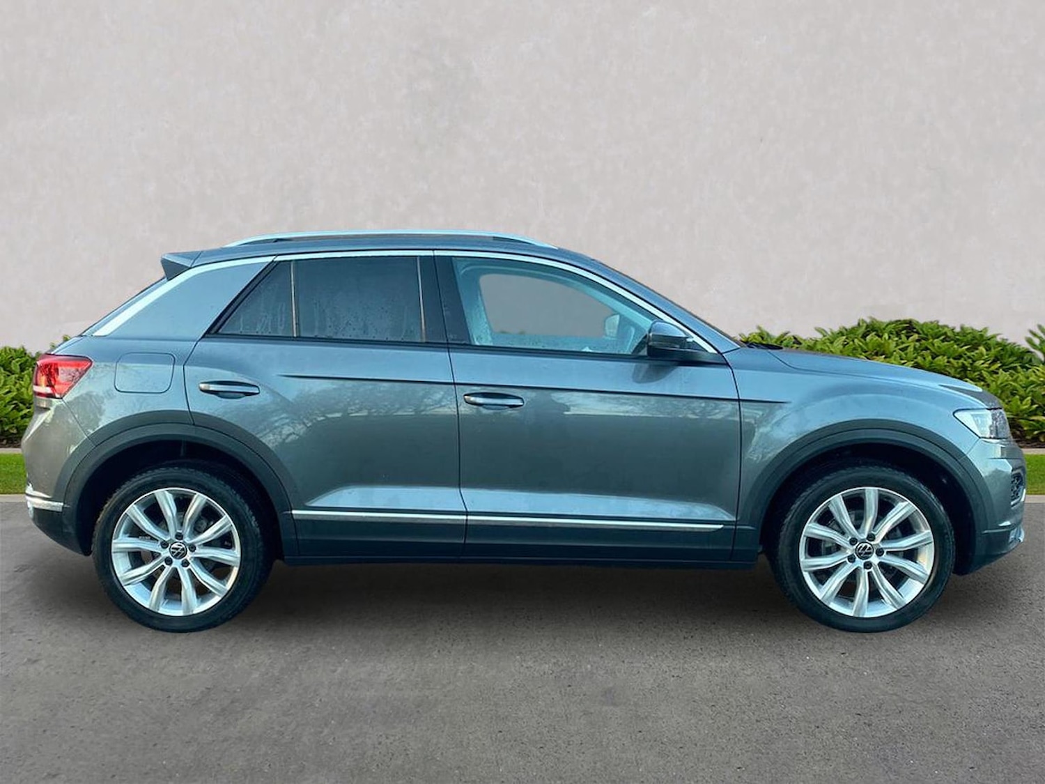 Used Volkswagen T-Roc 2021 for sale - 76741210: Photo 3