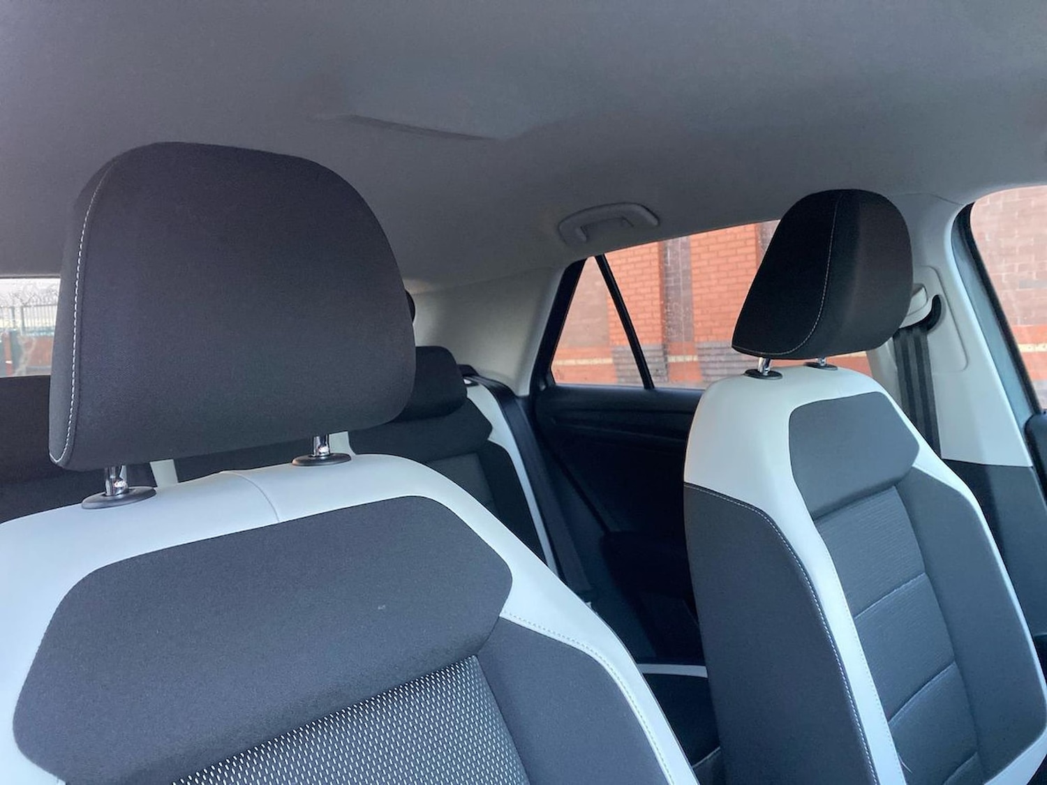 Used Volkswagen T-Roc 2021 for sale - 76741210: Photo 31