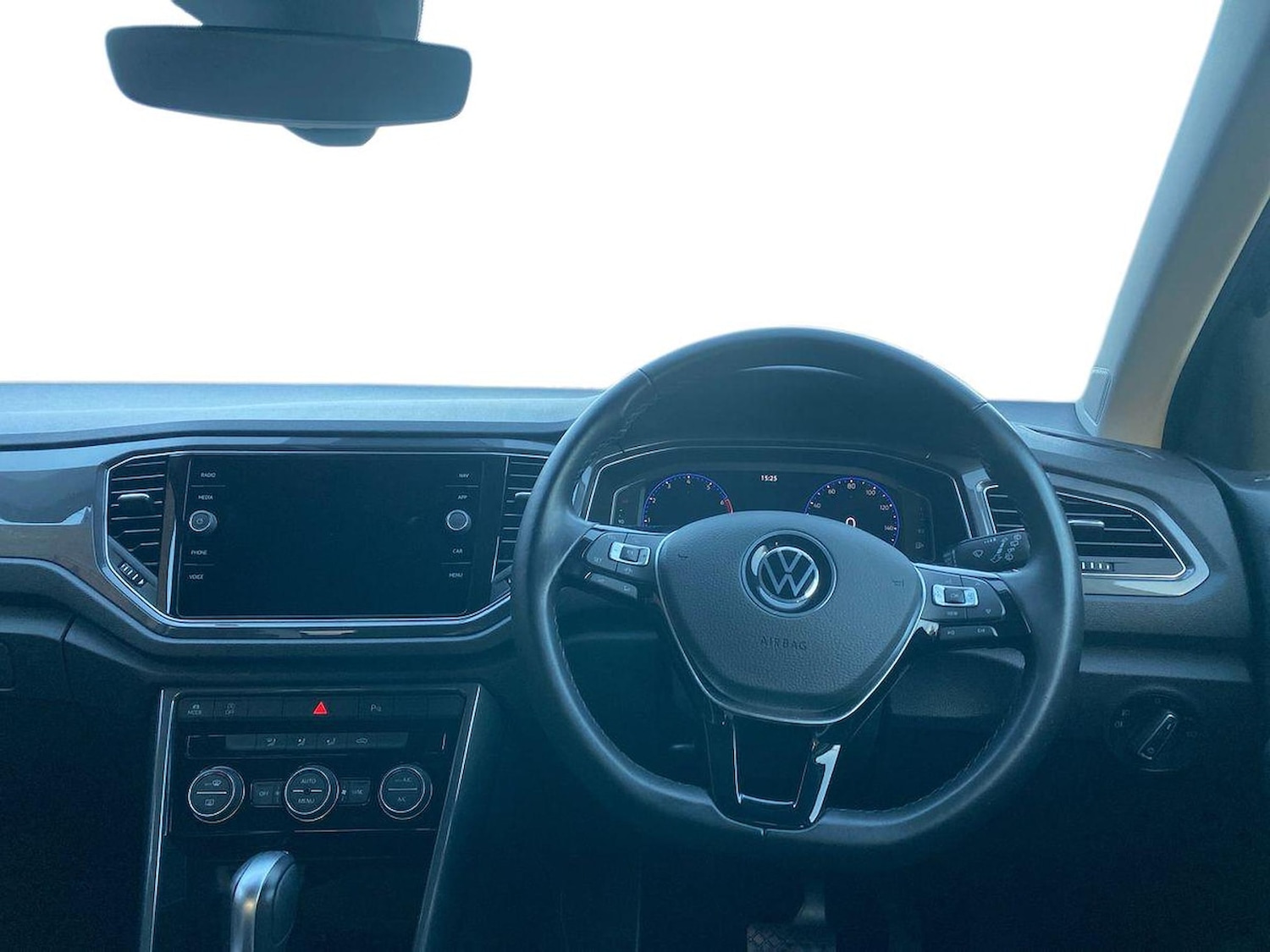 Used Volkswagen T-Roc 2021 for sale - 76741210: Photo 9